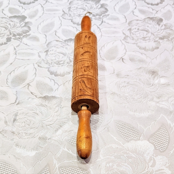 Vintage wood rolling pin cookie mold. From Germany - Picture 6 of 10